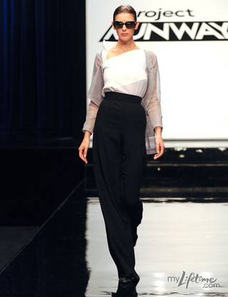 Illustration for article titled Project Runway: "Jackie Kennedy Would Not Have Camel Toe"